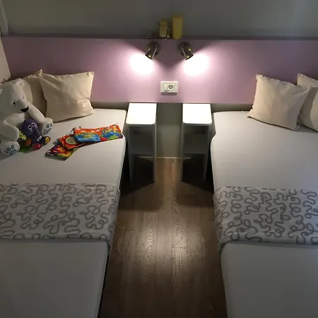 Campsite Cherry Premium Adria Mobile Homes Zelena Laguna Porec