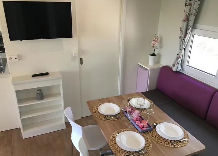 Parque de Campismo Cherry Premium Adria Mobile Homes Zelena Laguna